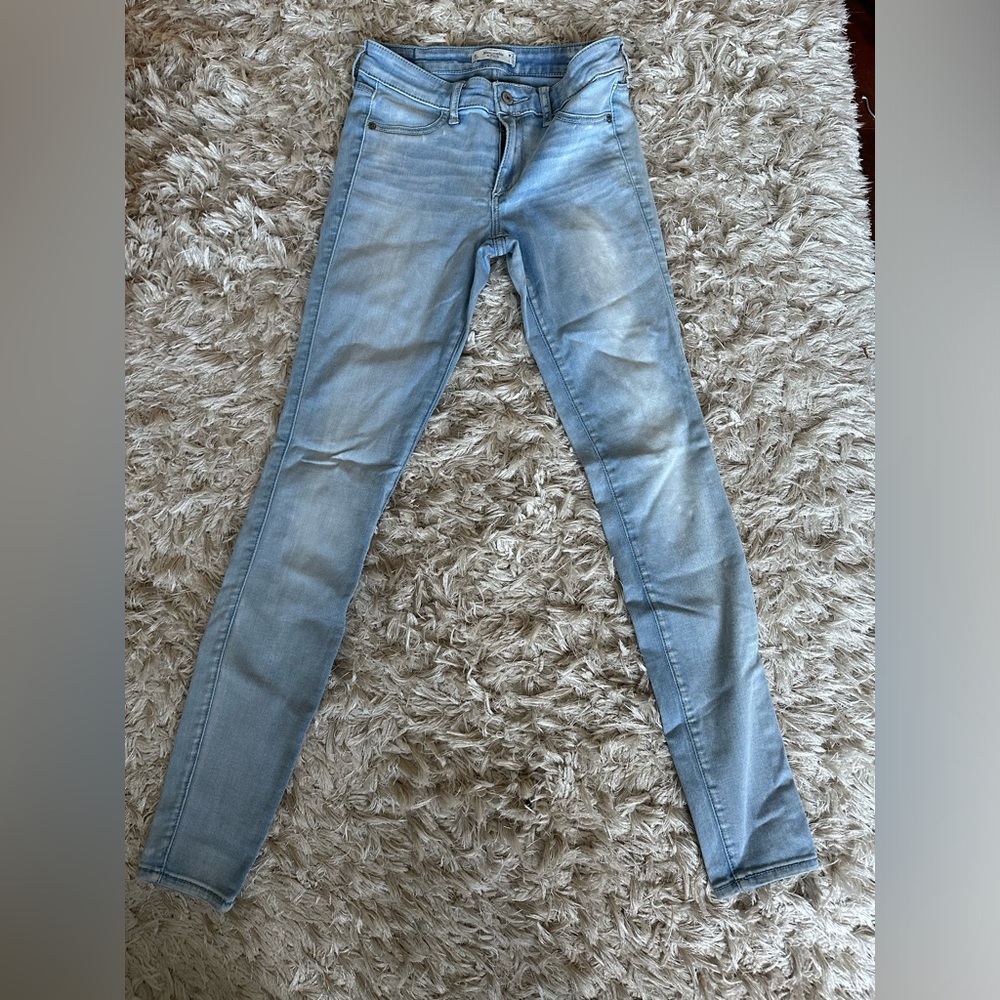 Abercrombie and Fitch Skinny Stretchy Light Wash Jeans